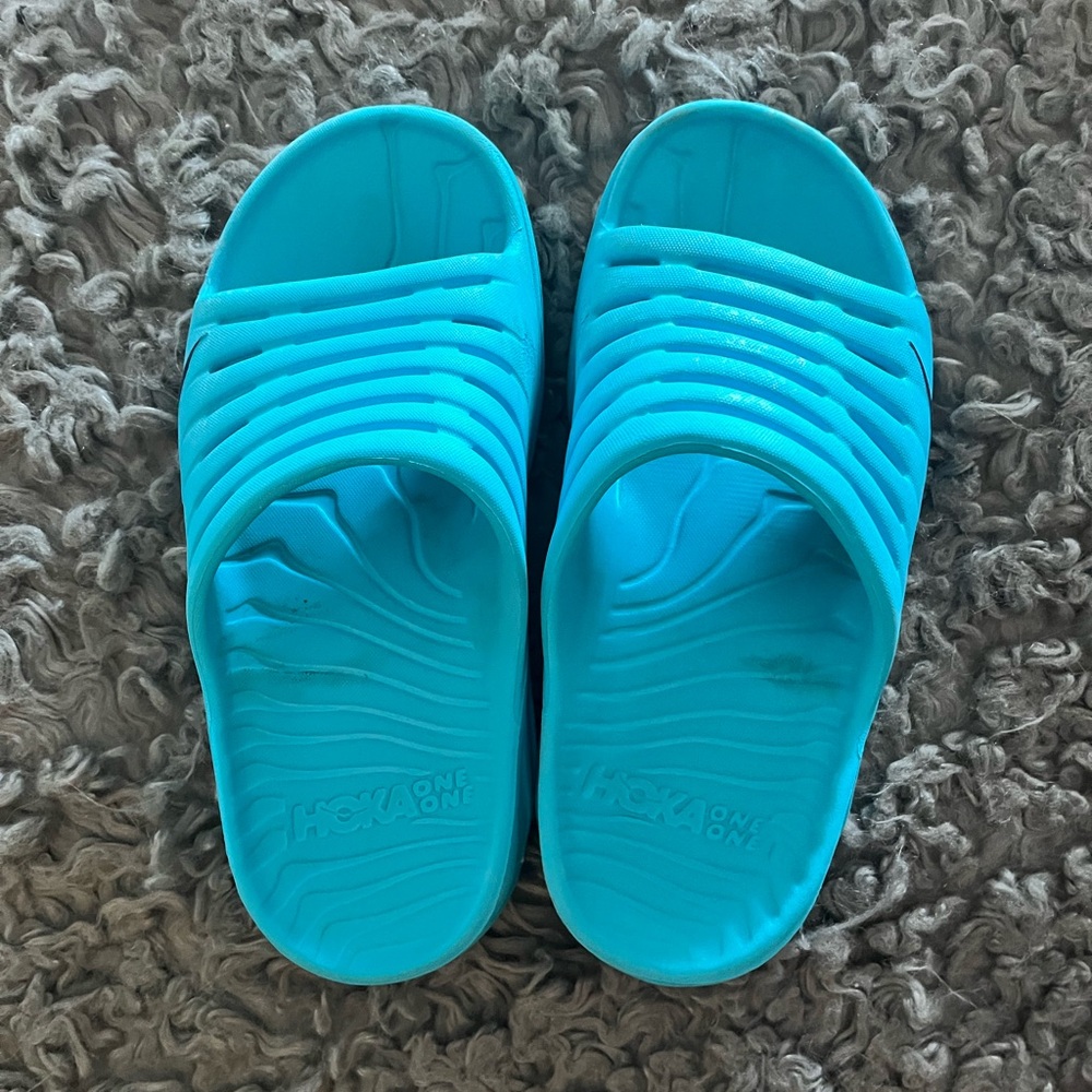 Hoka One One recovery slides size 8